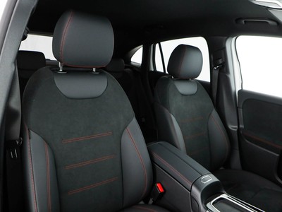 Mercedes GLA - foto 12