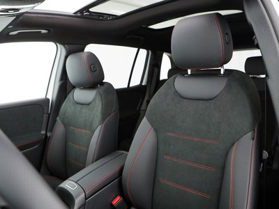 Mercedes GLB - foto 13