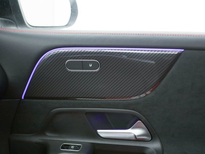 Mercedes GLB - foto 18