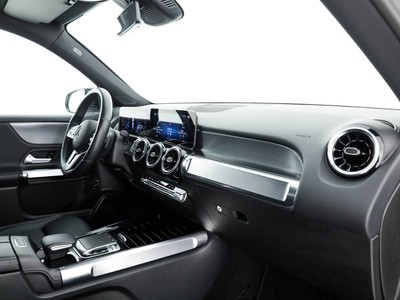 Mercedes GLB - foto 10