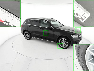 Apri le immagini dei danni