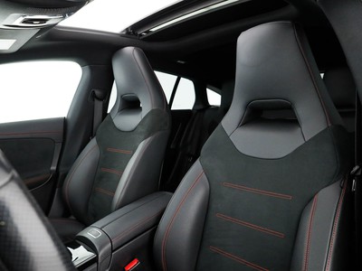 Mercedes CLA Shooting Brake - foto 13