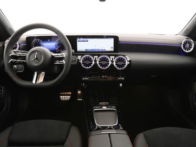 Mercedes CLA Shooting Brake - foto 9