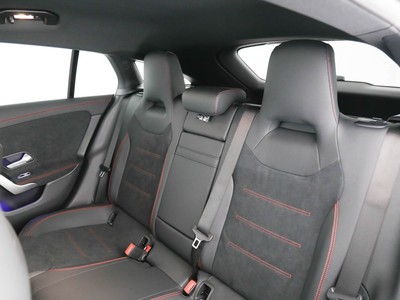 Mercedes CLA Shooting Brake - foto 14