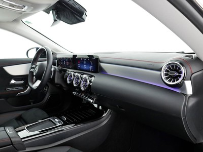 Mercedes CLA Shooting Brake - foto 10