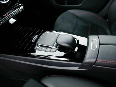 Mercedes CLA Coupè - foto 18