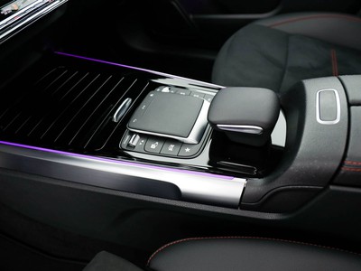 Mercedes GLB - foto 18