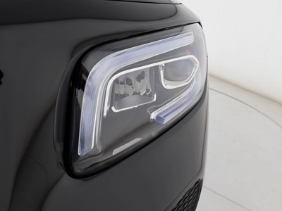 Mercedes GLB - foto 8