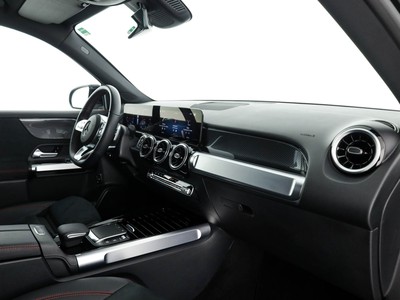 Mercedes GLB - foto 10