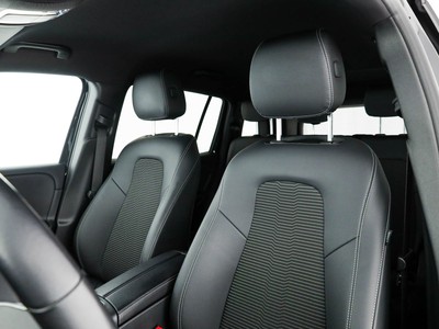 Mercedes GLB - foto 13