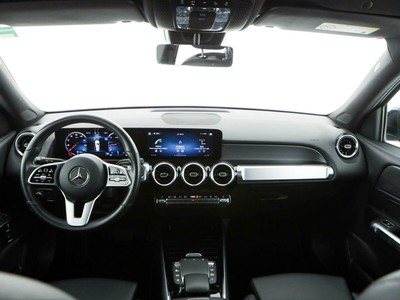 Mercedes GLB - foto 9