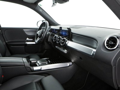 Mercedes GLB - foto 10