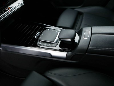 Mercedes GLB - foto 18