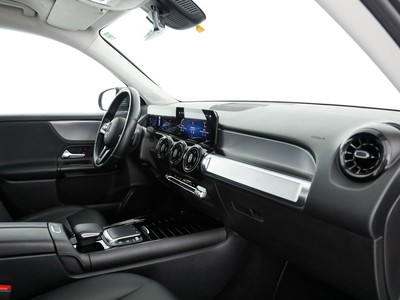 Mercedes GLB - foto 10