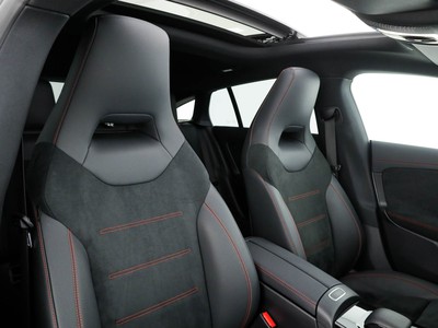 Mercedes CLA Shooting Brake - foto 12