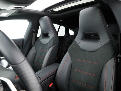 Mercedes CLA Shooting Brake - foto 13