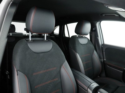 Mercedes GLA - foto 12