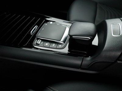 Mercedes GLA - foto 18