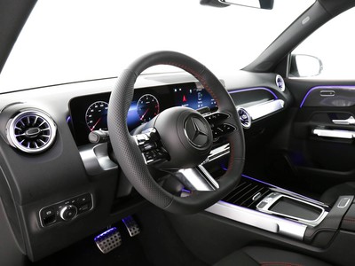 Mercedes GLB - foto 10