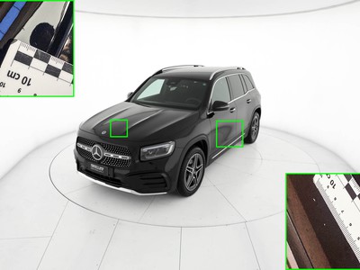 Apri le immagini dei danni