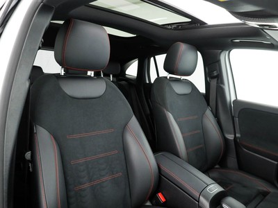 Mercedes GLA - foto 12