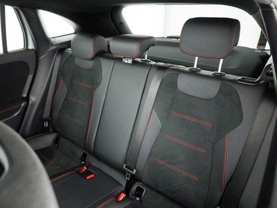 Mercedes GLA - foto 14