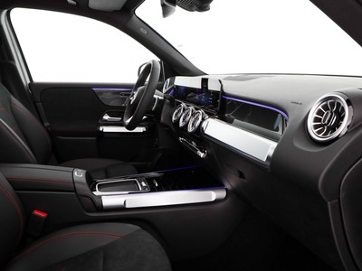 Mercedes GLB - foto 10