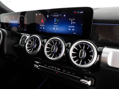 Mercedes GLB - foto 17