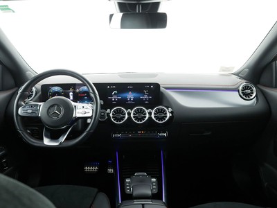 Mercedes EQA - foto 9