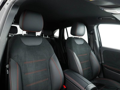 Mercedes EQA - foto 12