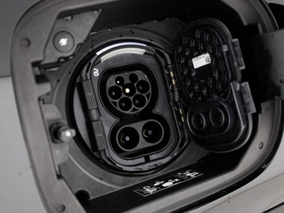 Mercedes EQA - foto 21