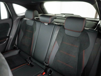 Mercedes GLA - foto 14