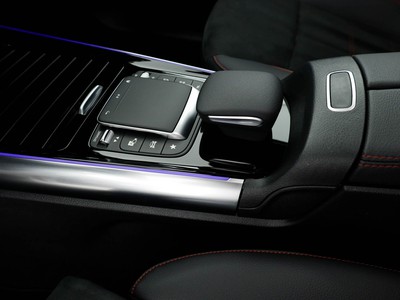 Mercedes GLA - foto 18