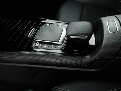 Mercedes GLB - foto 18