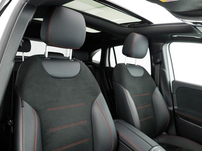 Mercedes GLA - foto 12