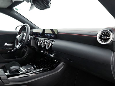 AMG CLA Shooting Brake - foto 10