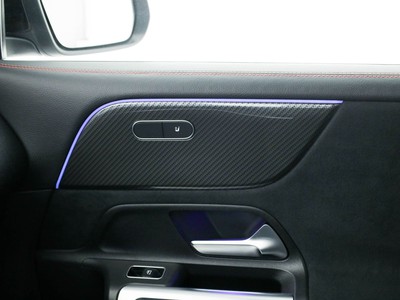 Mercedes GLB - foto 18