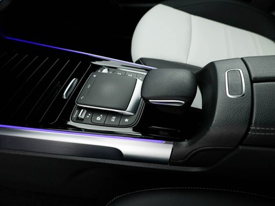 Mercedes GLB - foto 18