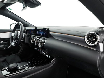 Mercedes CLA Shooting Brake - foto 10