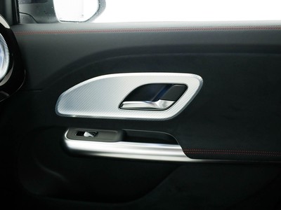 Mercedes GLB - foto 18