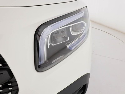 Mercedes GLB - foto 8