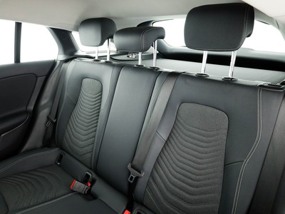 Mercedes CLA Shooting Brake - foto 12