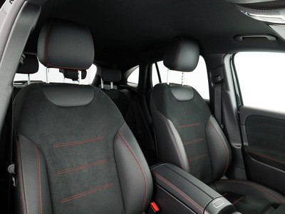 Mercedes GLA - foto 12