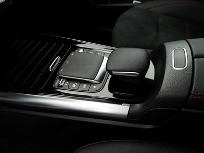 Mercedes GLA - foto 18