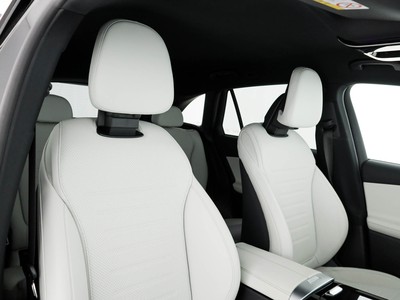 Mercedes GLC - foto 12