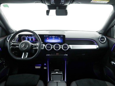 Mercedes GLB - foto 9