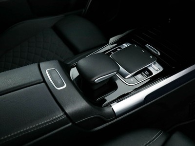 Mercedes GLB - foto 19