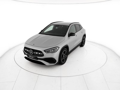 Mercedes GLA 200 d premium auto