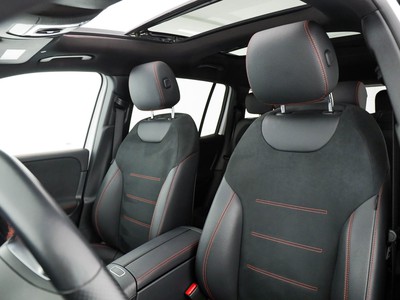 Mercedes GLB - foto 13