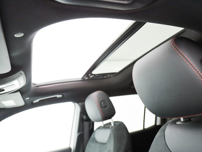 Mercedes GLB - foto 19